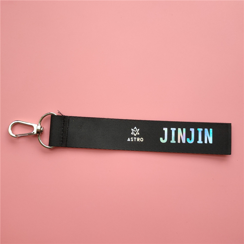 IDOLS ASTRO Anahtarlık Lazer R - Phone Accessories And Names incelemesi ve fiyatı